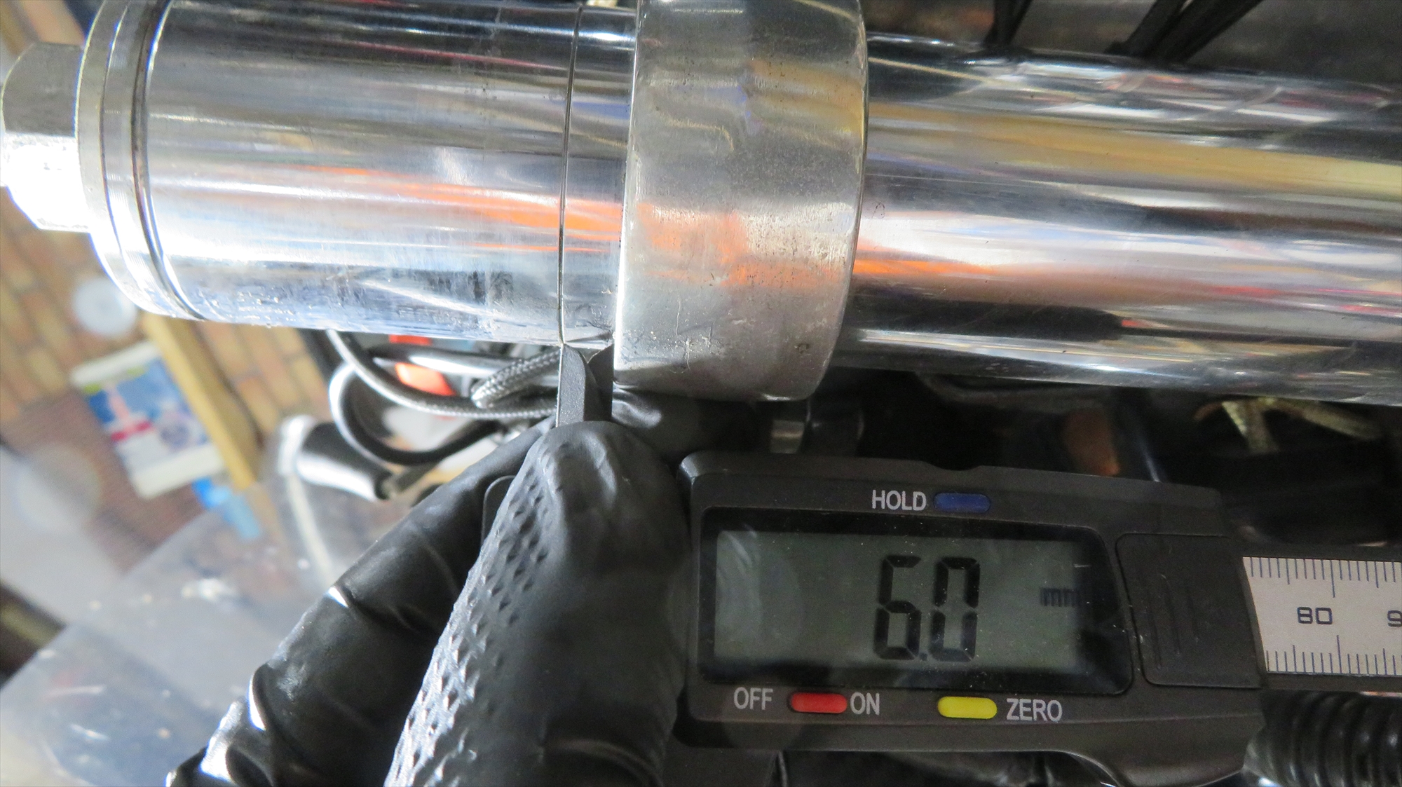 BROSに付いたHONDA CB400SF V-TEC フロントフォーク
