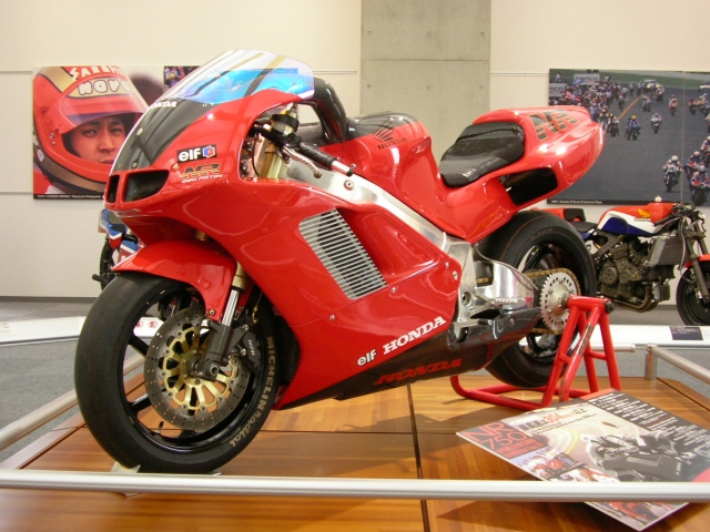 Photo@HONDA neo-BROS RC31