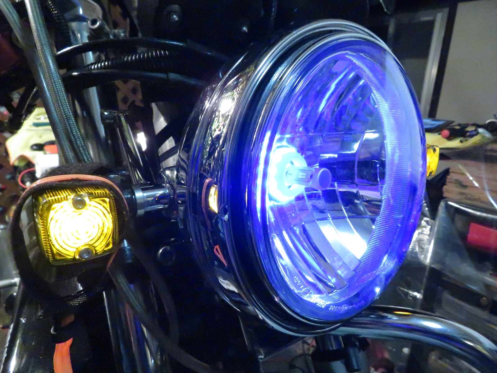 HONDA BROS ヘッドライト