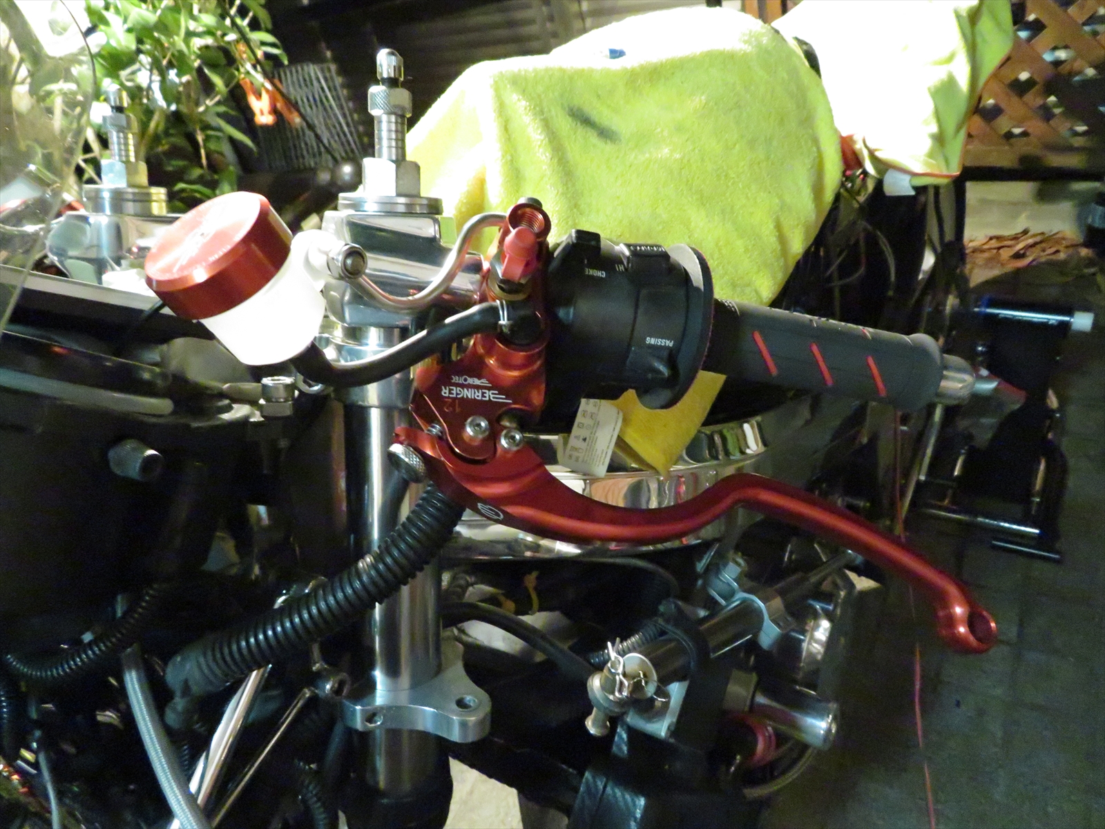 BROSに付いたHONDA CB400SF V-TEC フロントフォーク